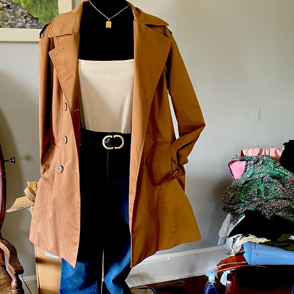 Division Camel Trench Coat.  Size Medium.  Mid length
